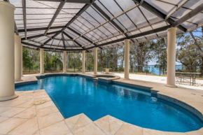Slice of Heaven Family Retreat - Good Times at Wilderness Waters, Morisset